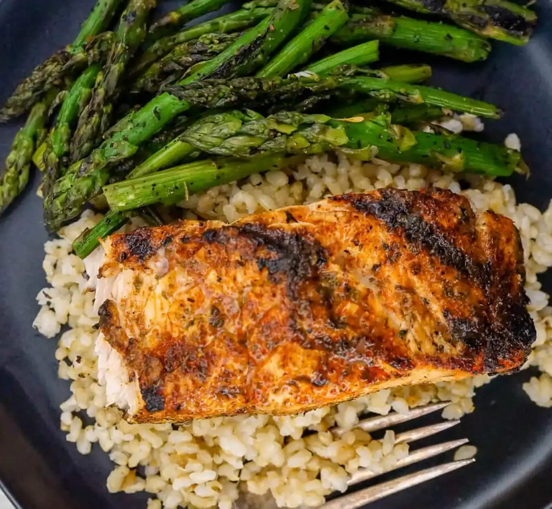 cajun salmon with asparagus and rice