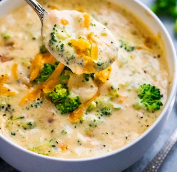 BROCCOLI CHEDDAR CHICKEN SOUP