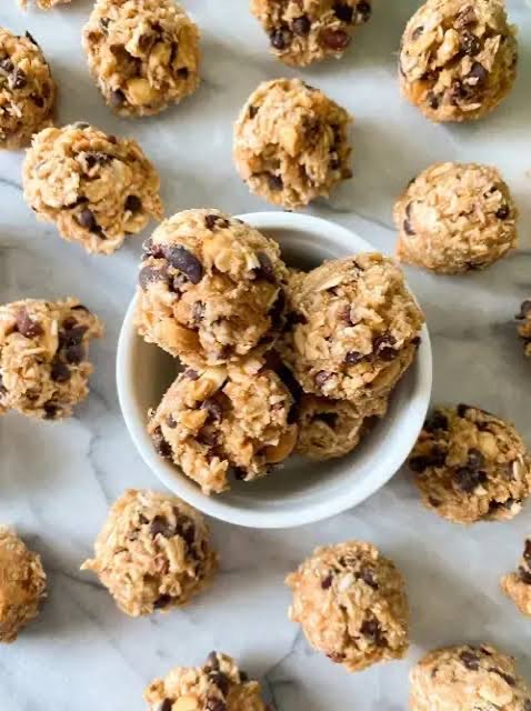 ALMOND JOY PROTEIN BALLS